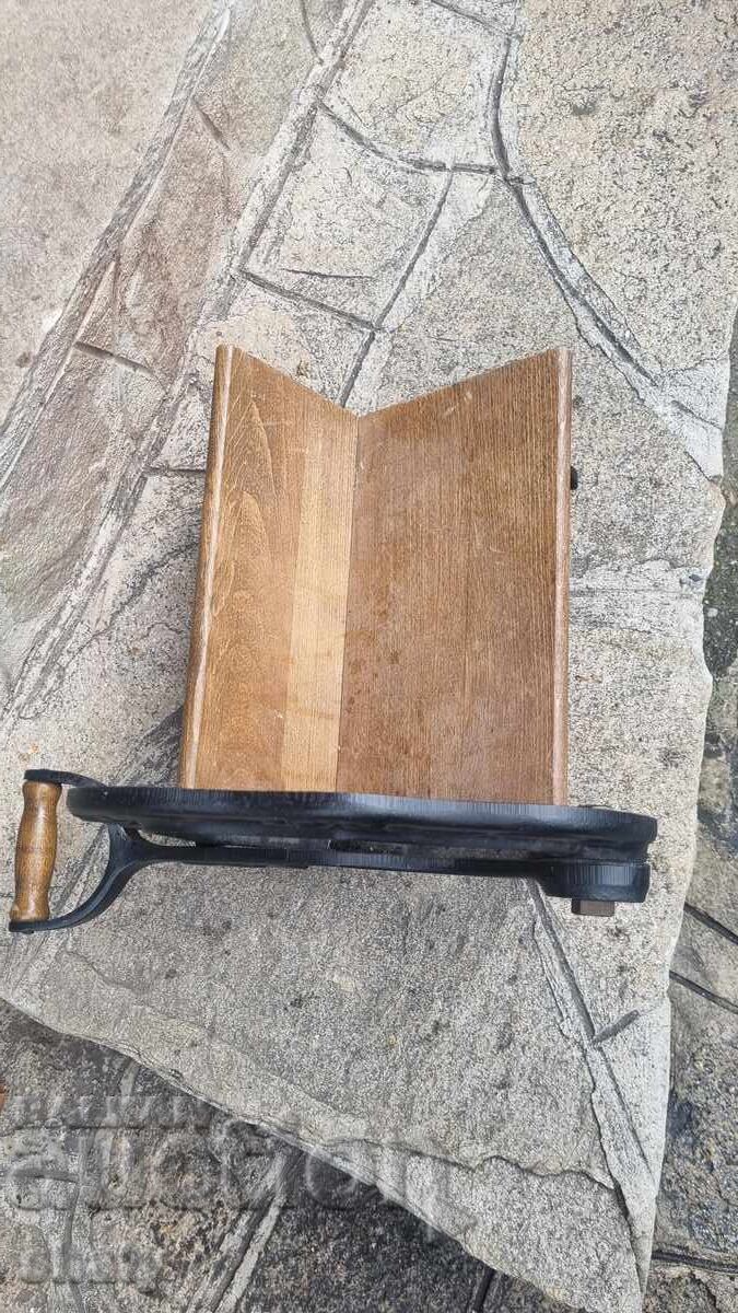 Ghiliotină pentru tăiat pâine cu preț € 50.00 | 97.79 BGN