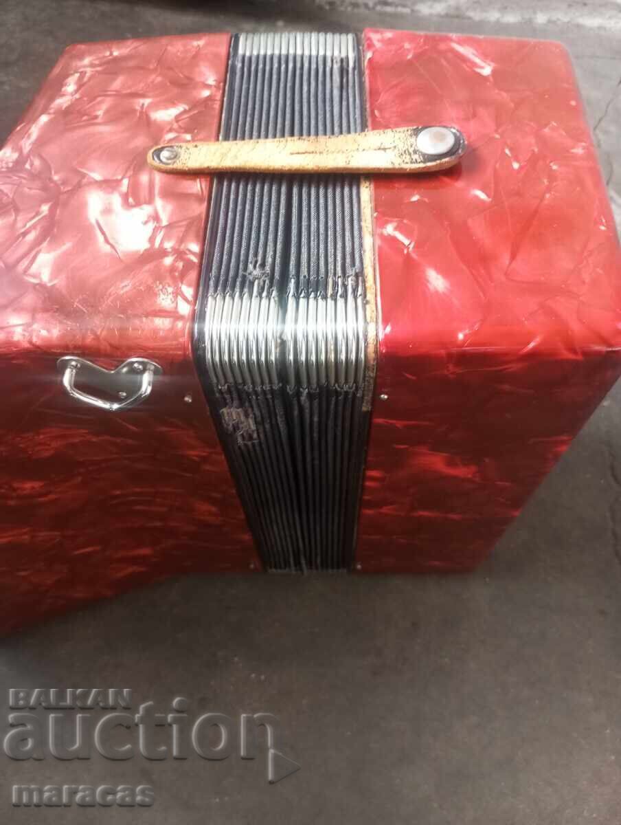 Acordeon vechi Royal Standard - 5