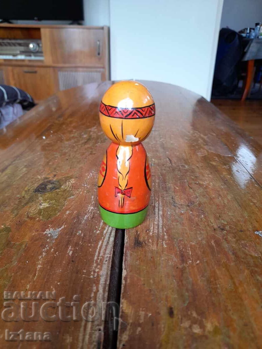 Licitație Figurină veche din lemn Licitație Figurină veche din lemn