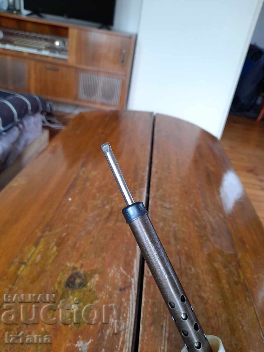 Fier de lipit vechi cu preț € 26.00 | 50.85 BGN Fier de lipit vechi cu preț € 26.00 | 50.85 BGN