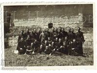 1941 МАЛКА СТАРА СНИМКА СВИЩОВ ГИМНАЗИСТИ НА ИЗЛЕТ Ж498