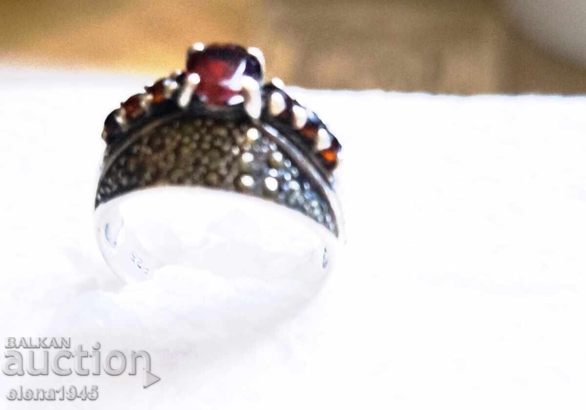 Auction  A ring