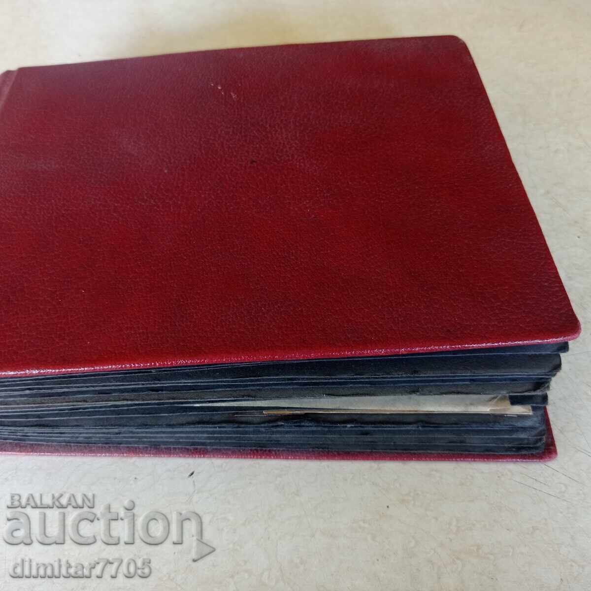 Rar album autentic cu peste 70 de fotocarte de vedete de cinema cu preț € 45.00 | 88.01 BGN