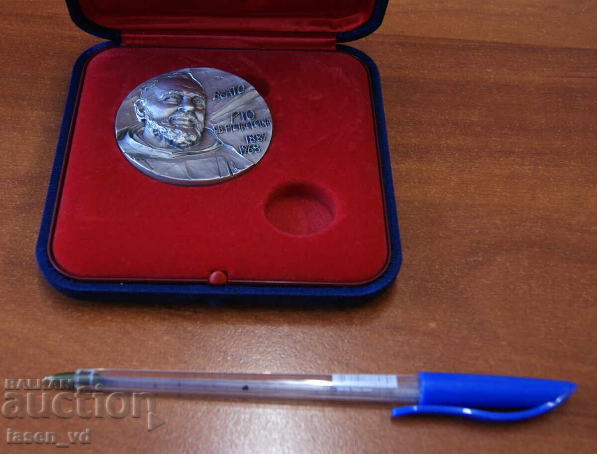 Plachetă oarecare - 5