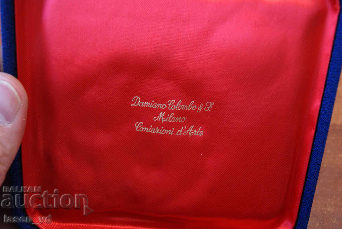 Plachetă oarecare - 6