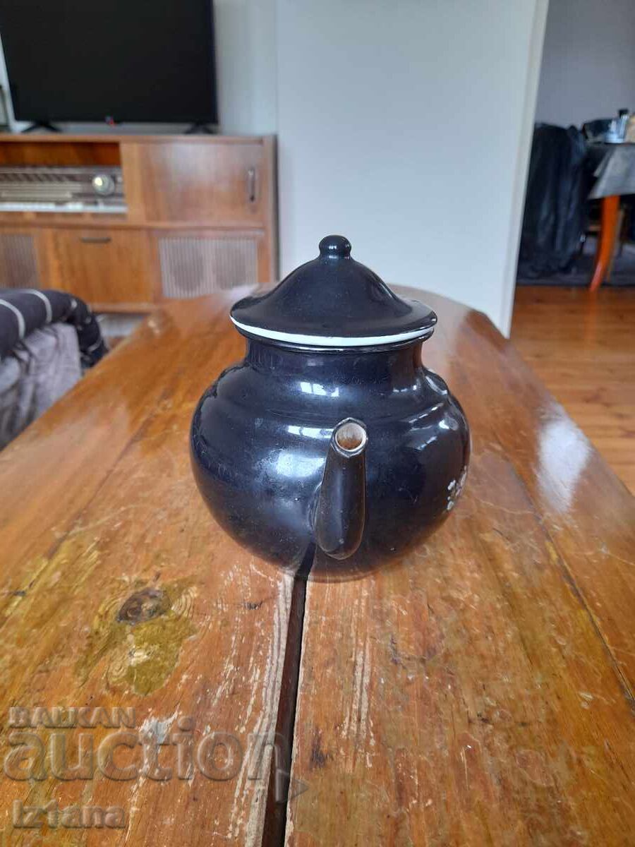 Παλιά τσαγιέρα εμαγιέ με τιμή € 22.00 | 43.03 BGN