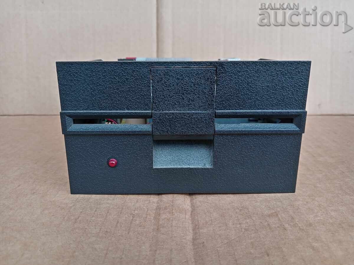 Periferice vechi unitate floppy computer PRAVETS 8 16 IZOT