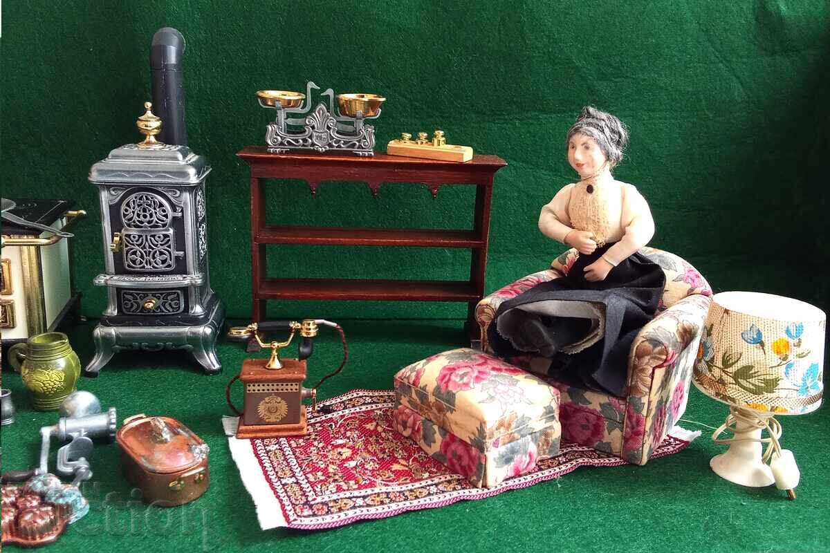 Licitație Lot vechi de miniaturi pentru căsuța de păpuși