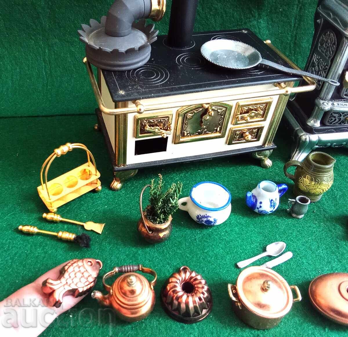 Livrarea Lot vechi de miniaturi pentru căsuța de păpuși