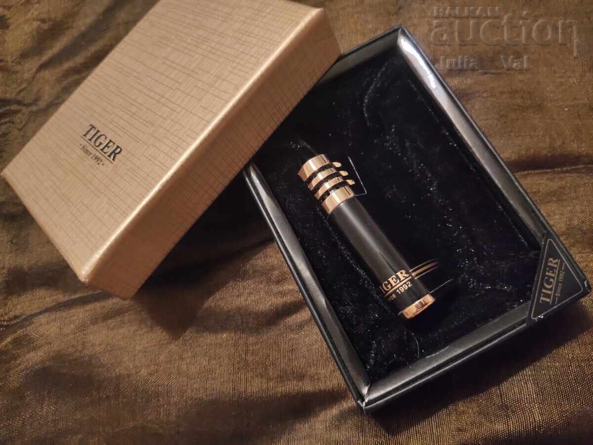 Запалка Tiger БЗЦ от0.01 цент с цена € 0.01 | 0.02 лв. Запалка Tiger БЗЦ от0.01 цент с цена € 0.01 | 0.02 лв.