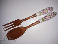 SET. WOOD, PORCELAIN