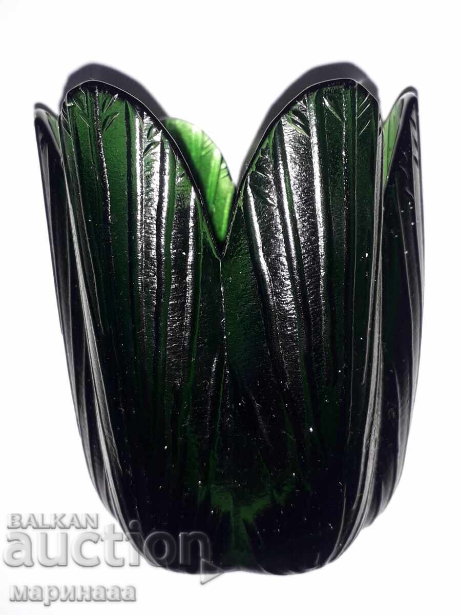 SFEȘNIC. STICLĂ VERDE SFEȘNIC. STICLĂ VERDE