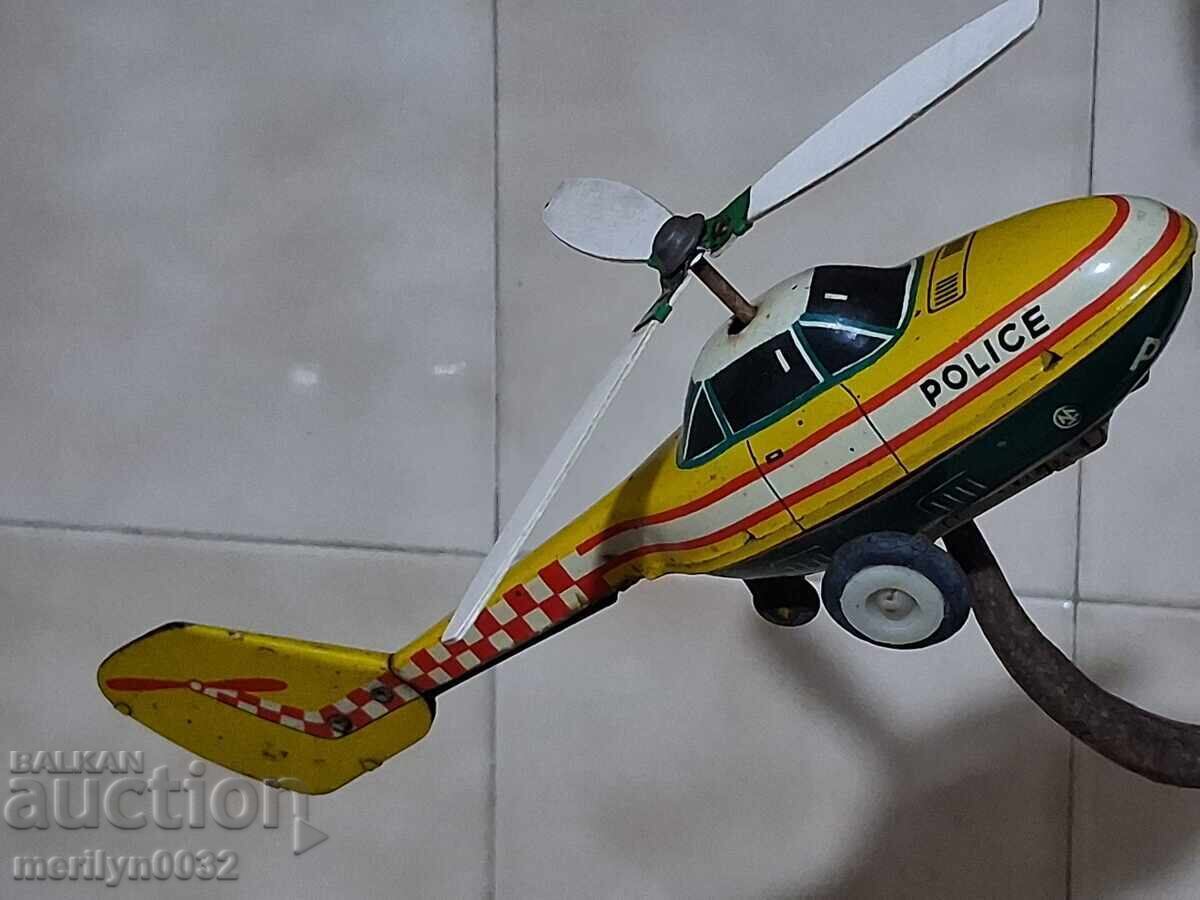 Доставка на Немска ламаринена детска играчка хеликоптер Доставка на Немска ламаринена детска играчка хеликоптер