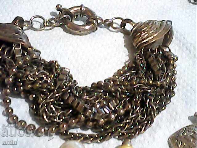 Παλιό όμορφο σετ με τιμή € 7.00 | 13.69 BGN Παλιό όμορφο σετ με τιμή € 7.00 | 13.69 BGN