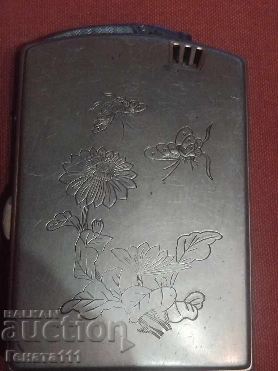 Tabachere cu brichete - 5