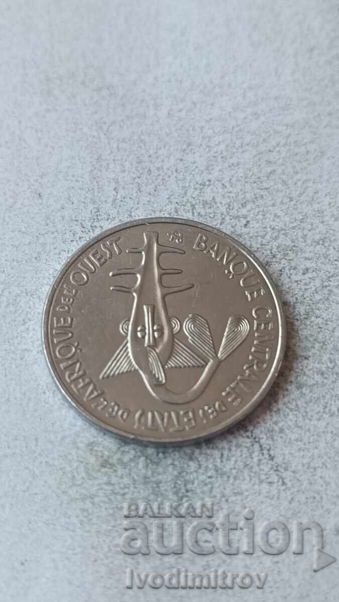 Δυτική Αφρική 100 φράγκα 2023 με τιμή € 1.37 | 2.68 BGN