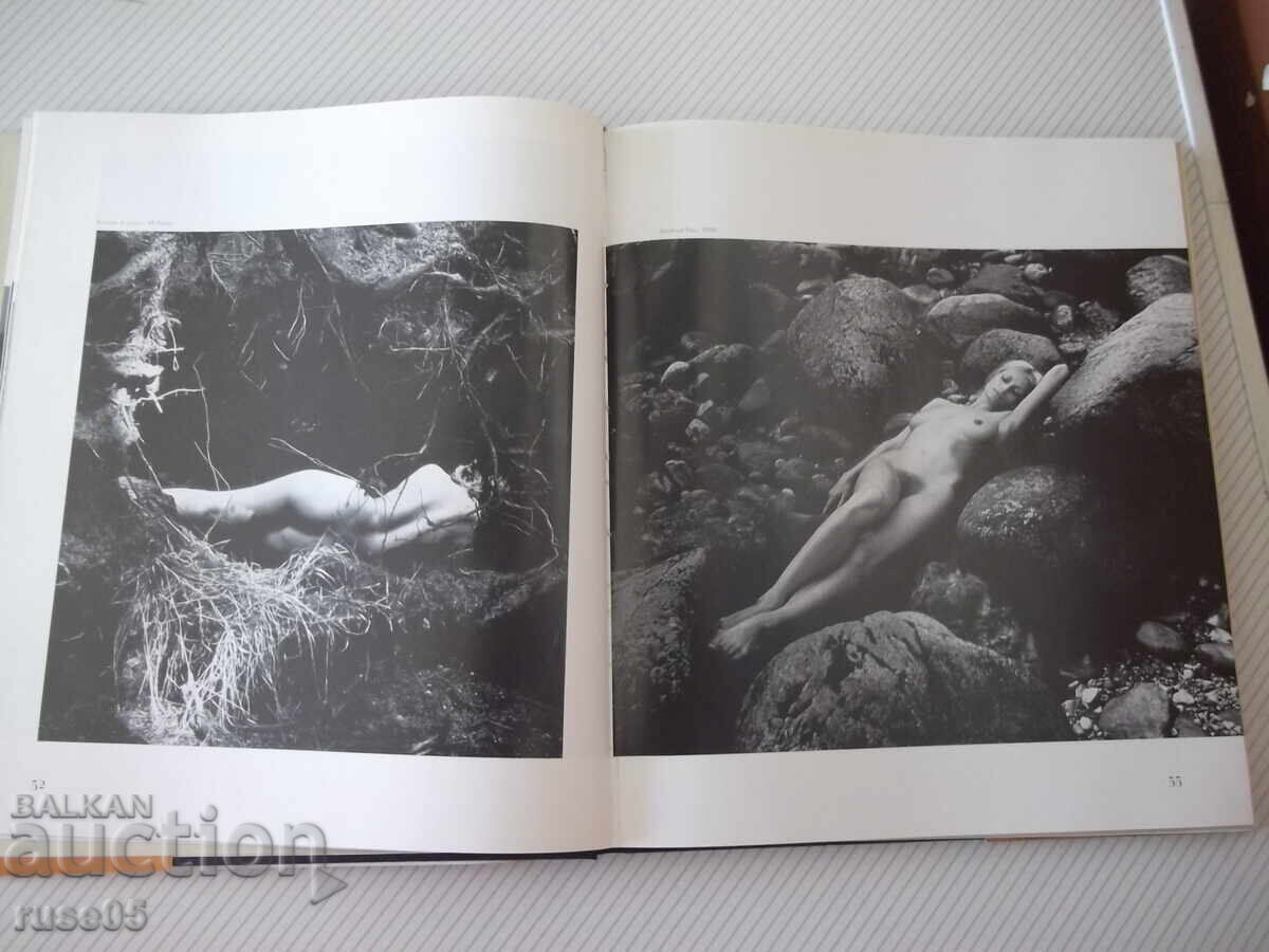Доставка на Книга "Aktfotografie - Klaus Fischer" - 204 стр. Доставка на Книга "Aktfotografie - Klaus Fischer" - 204 стр.