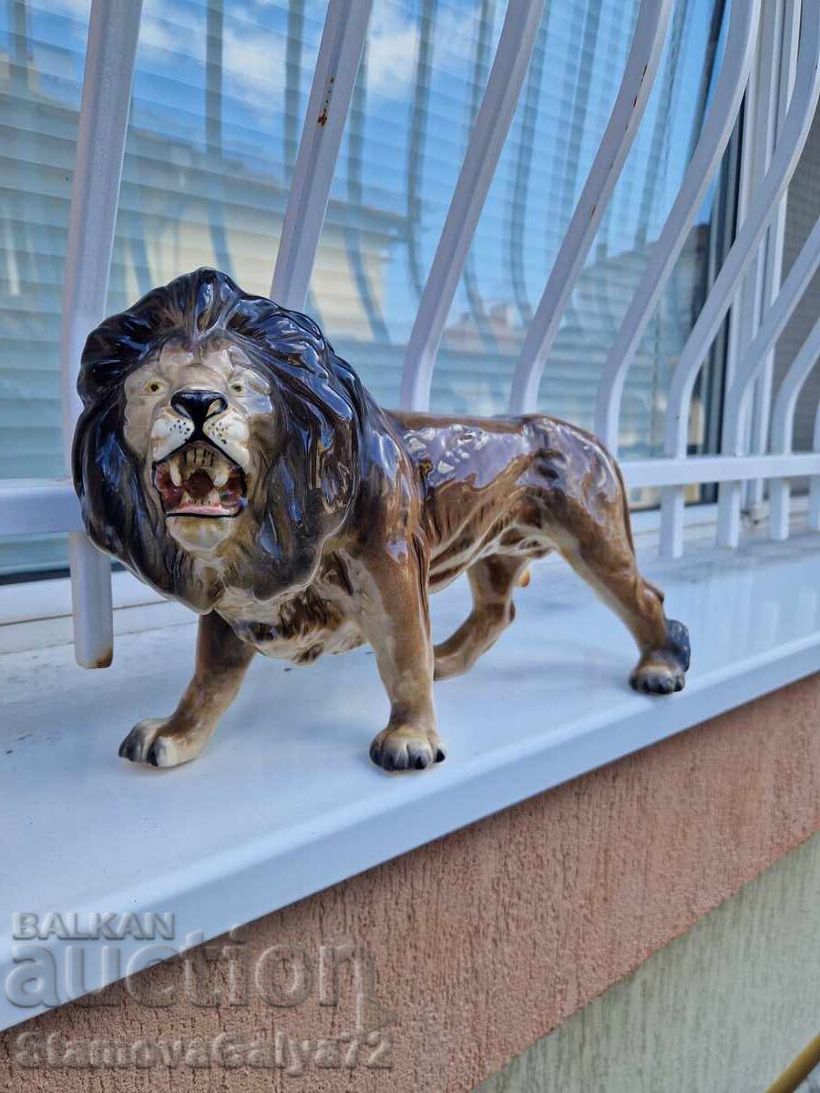 Аукцион Уникална голяма антикварна порцеланова фигура статуетка