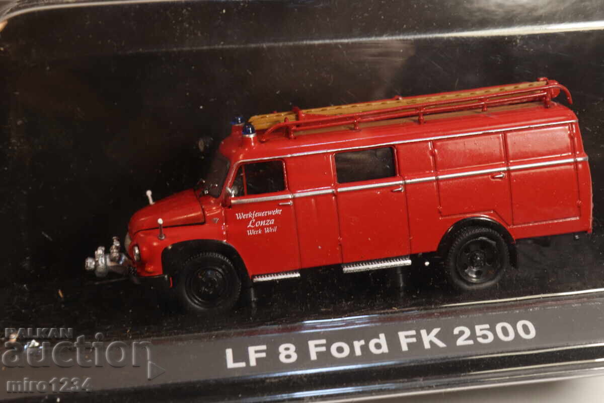 Machetă mașină de pompieri FORD 1/72 - 5 Machetă mașină de pompieri FORD 1/72 - 5