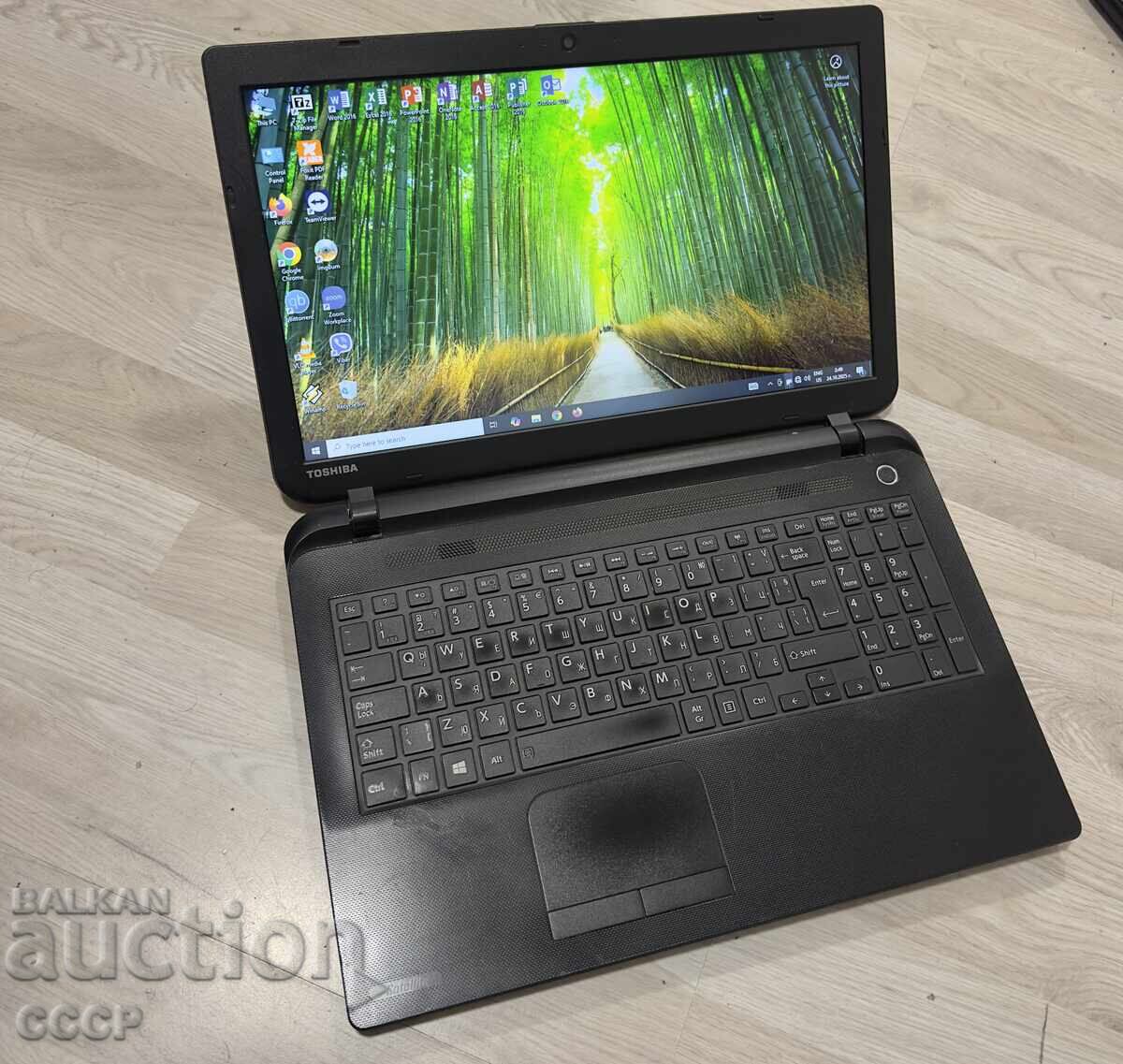 Laptop Toshiba 15 inchi