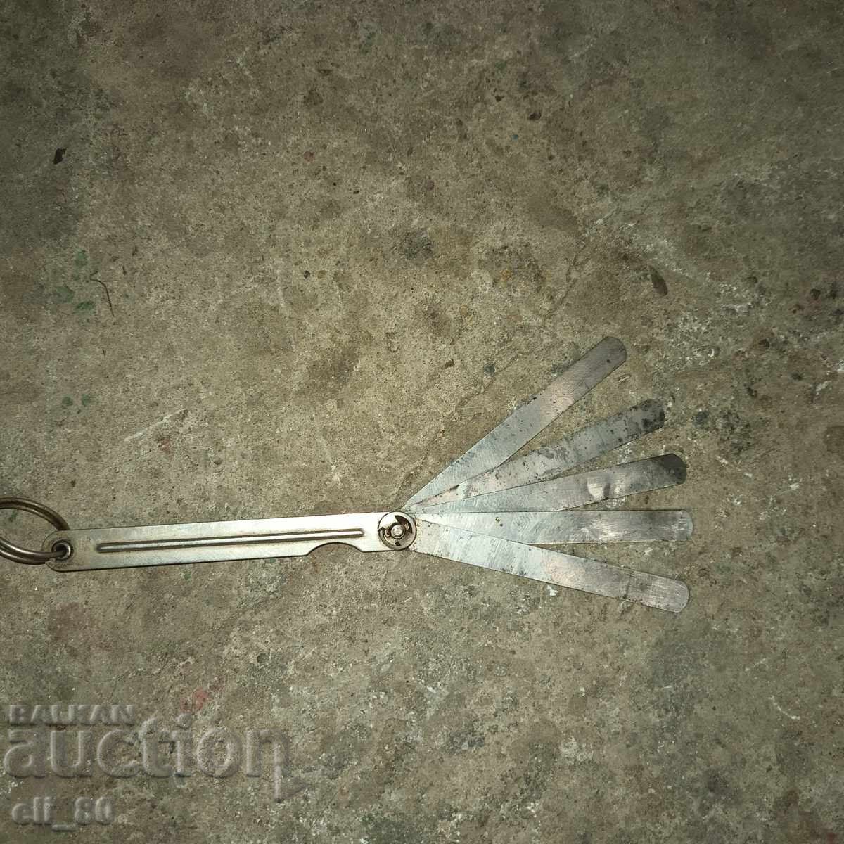 Auction  Valve adjustment tool