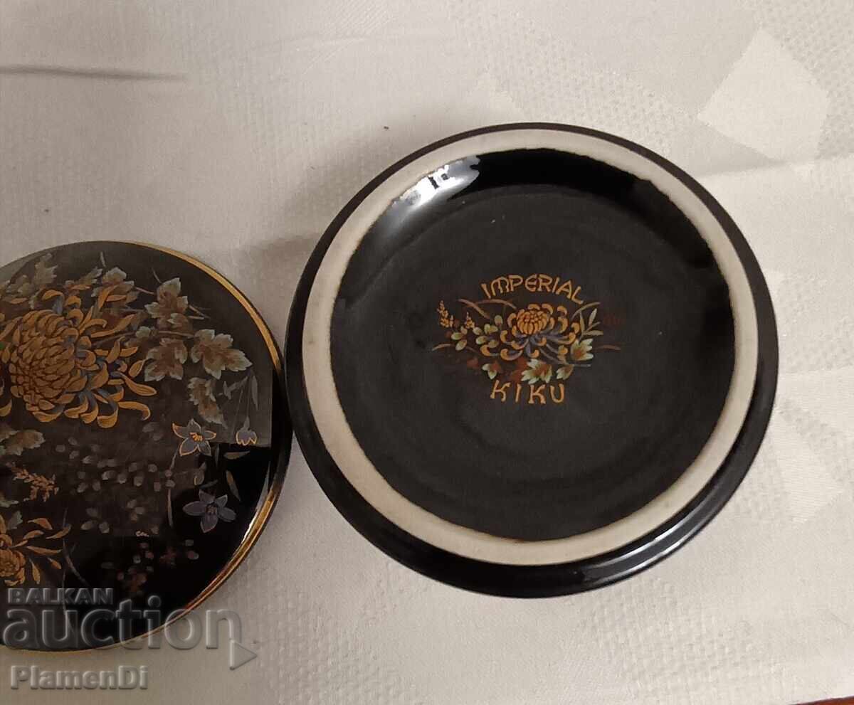 Japanese porcelain jewelry box "Imperial Kiku" - 5