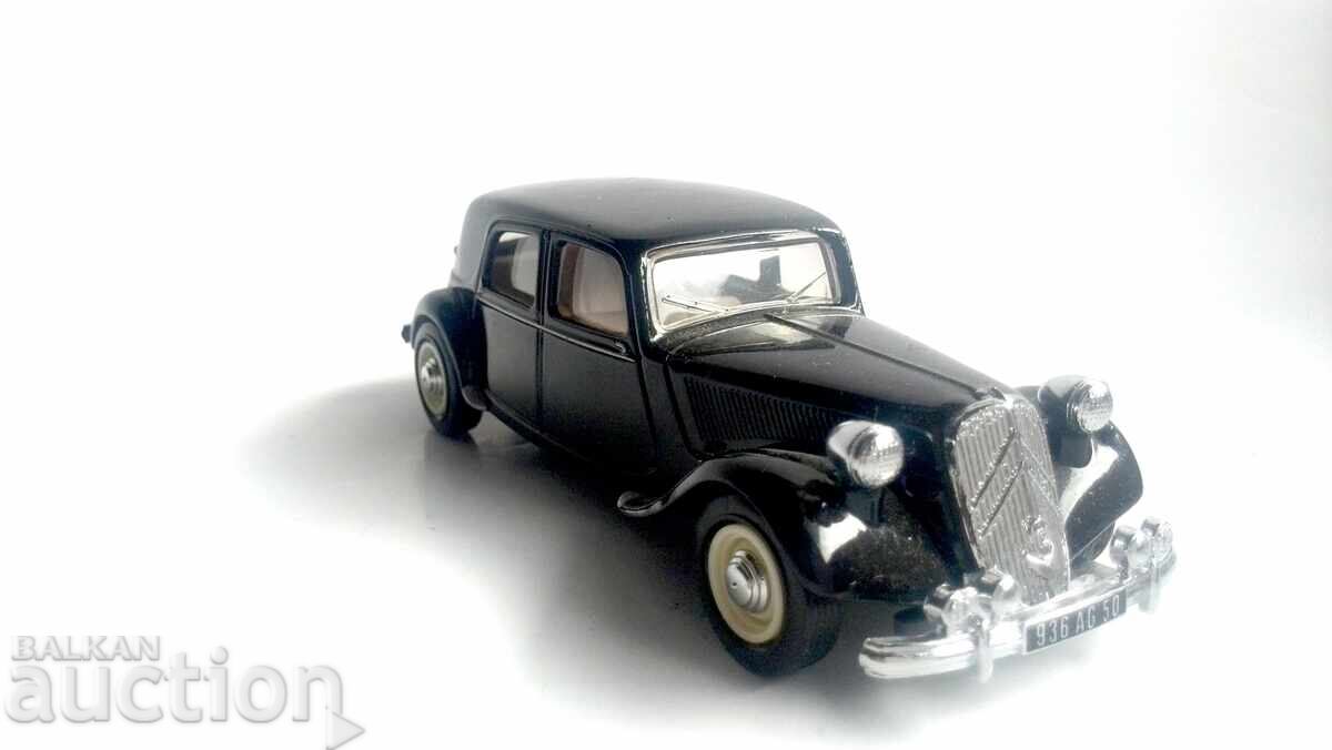 Delivery of Dinky Diecast DY-22 1952 CITROEN CAR 1:43 Delivery of Dinky Diecast DY-22 1952 CITROEN CAR 1:43