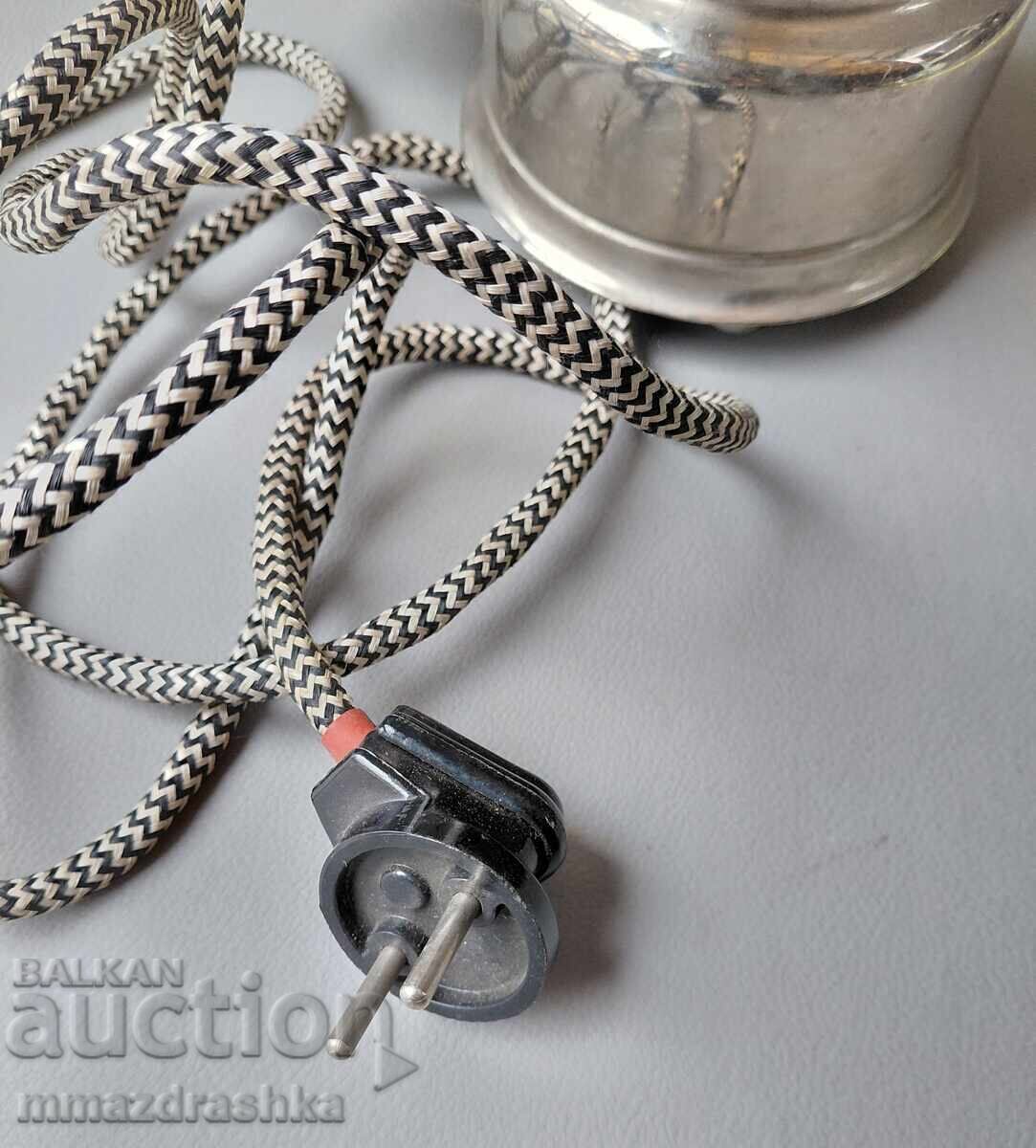 Licitație Aparat de laborator vechi Licitație Aparat de laborator vechi