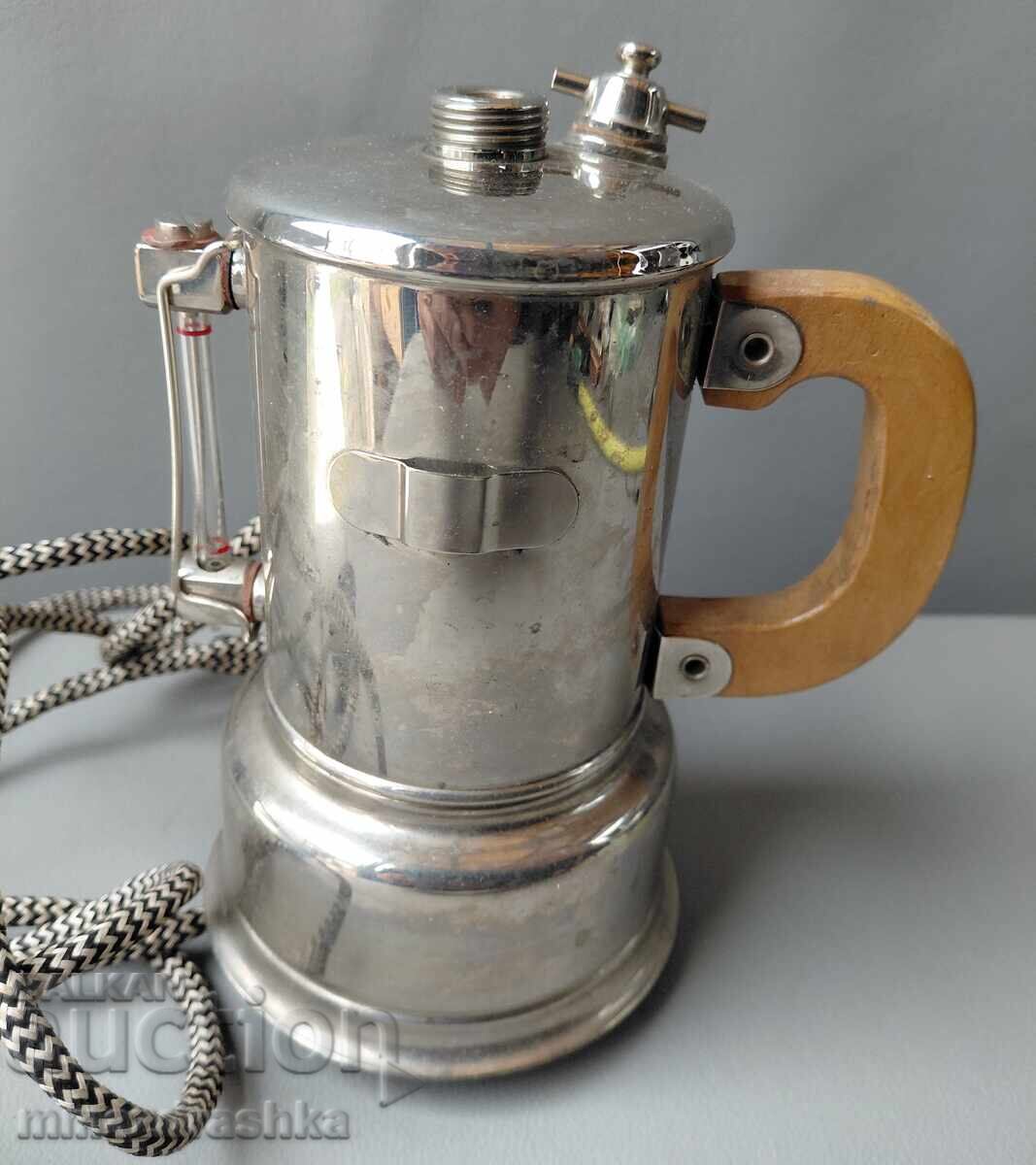 Livrarea Aparat de laborator vechi Livrarea Aparat de laborator vechi