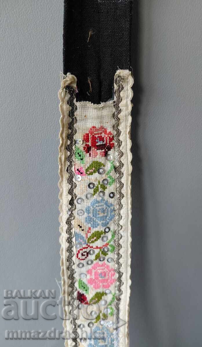 Tŭkan kolan ot narodna nosiya με τιμή € 0.01 | 0.02 BGN Tŭkan kolan ot narodna nosiya με τιμή € 0.01 | 0.02 BGN