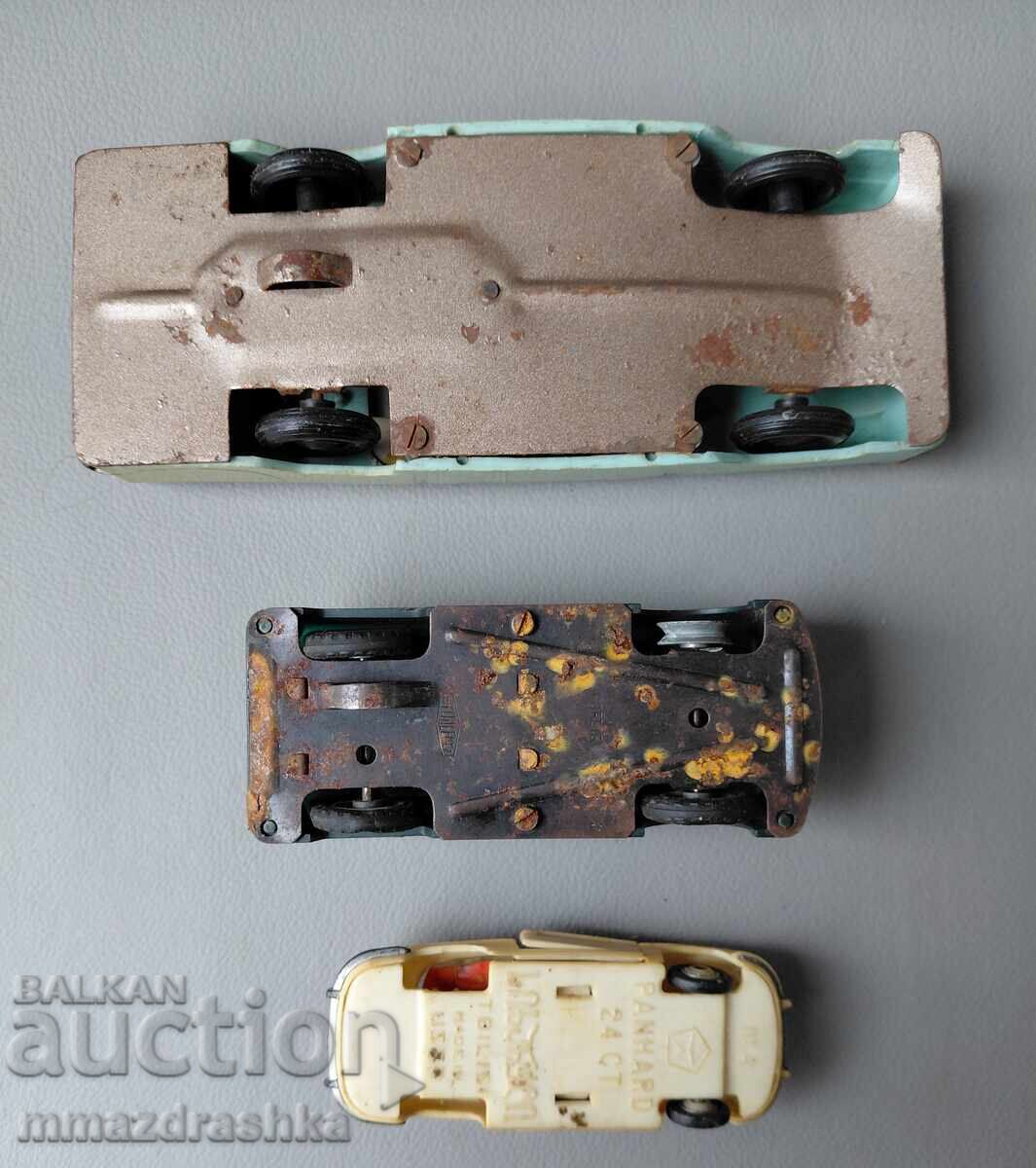 Livrarea Mașinuțe vechi din perioada socialistă