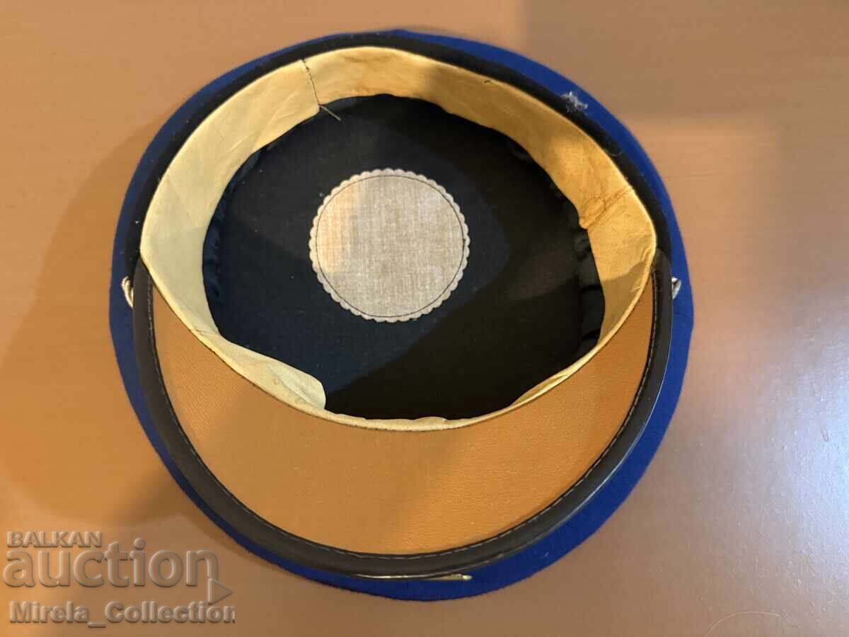 Licitație Șapcă de ceferist, cocardă, uniformă BDZ, perioada socialistă timpurie, Bulgaria Licitație Șapcă de ceferist, cocardă, uniformă BDZ, perioada socialistă timpurie, Bulgaria