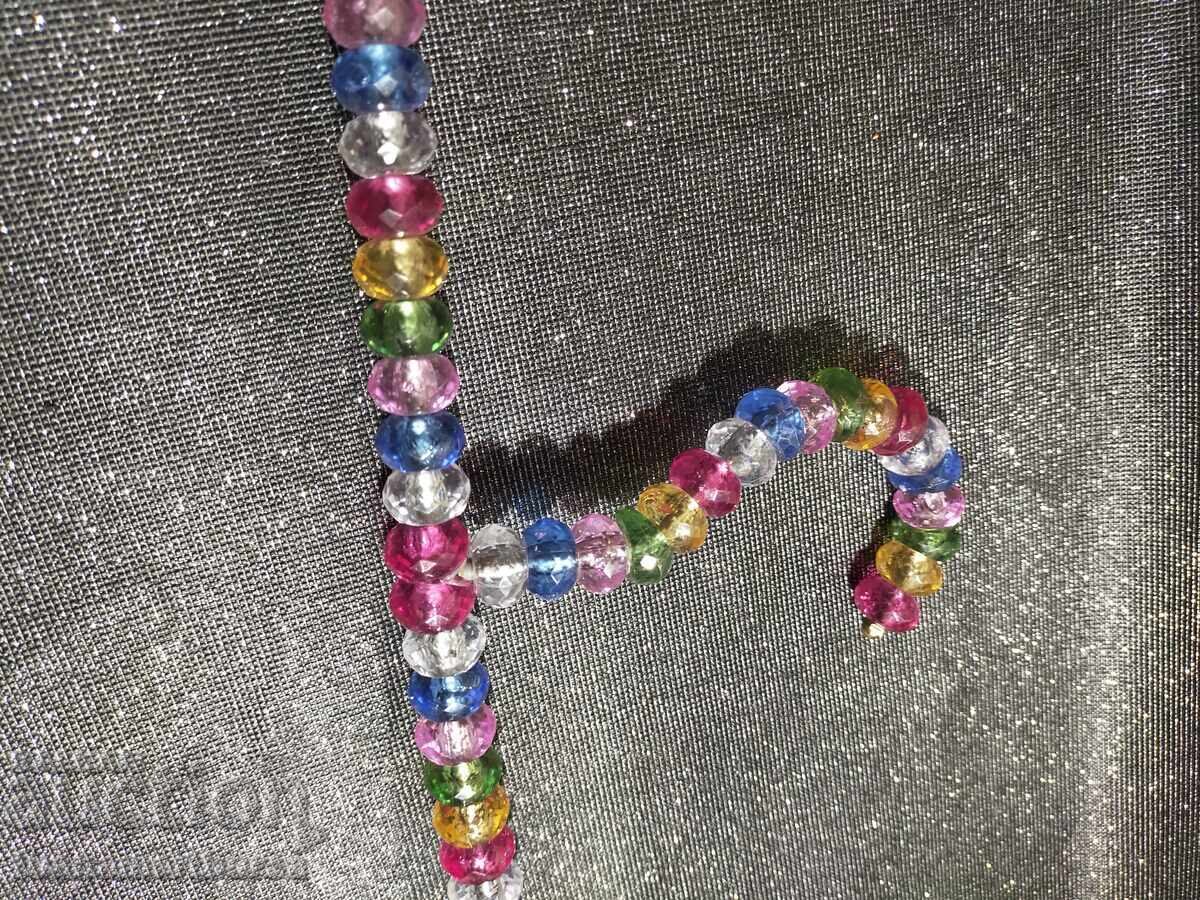 Livrarea cuier colorat