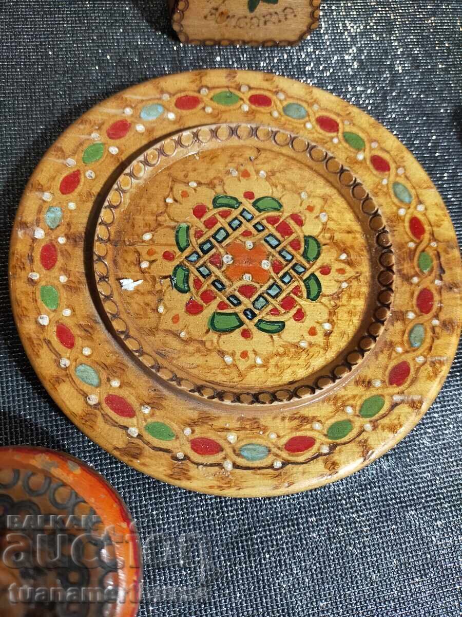 Obiect decorativ din lemn cu preț € 15.00 | 29.34 BGN Obiect decorativ din lemn cu preț € 15.00 | 29.34 BGN