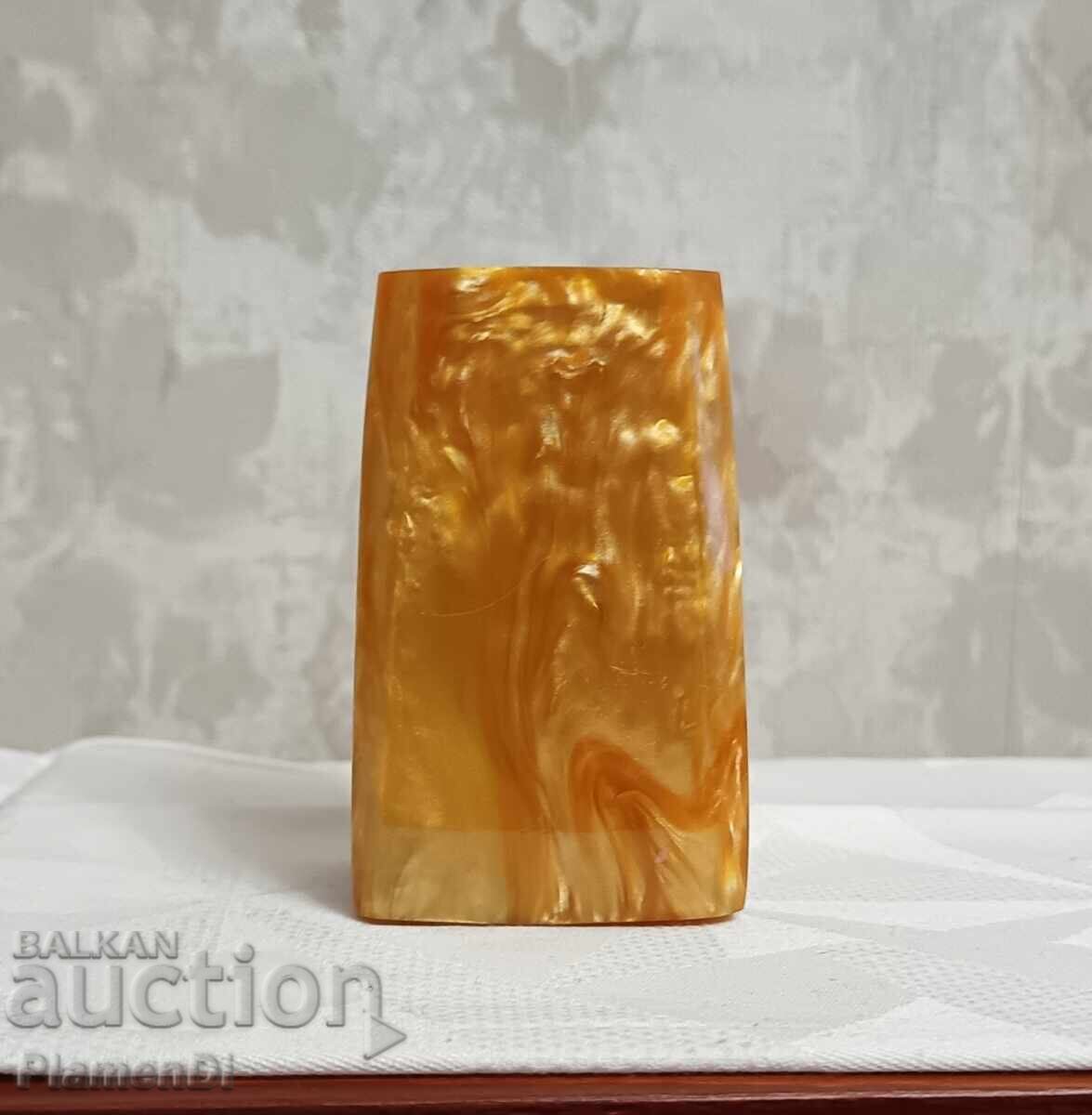 Auction Vintage pencil holder, vase made of Catalin Bakelite Auction Vintage pencil holder, vase made of Catalin Bakelite