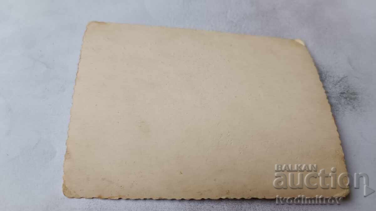 Fotografie ofițeri aliniați cu preț € 1.46 | 2.86 BGN