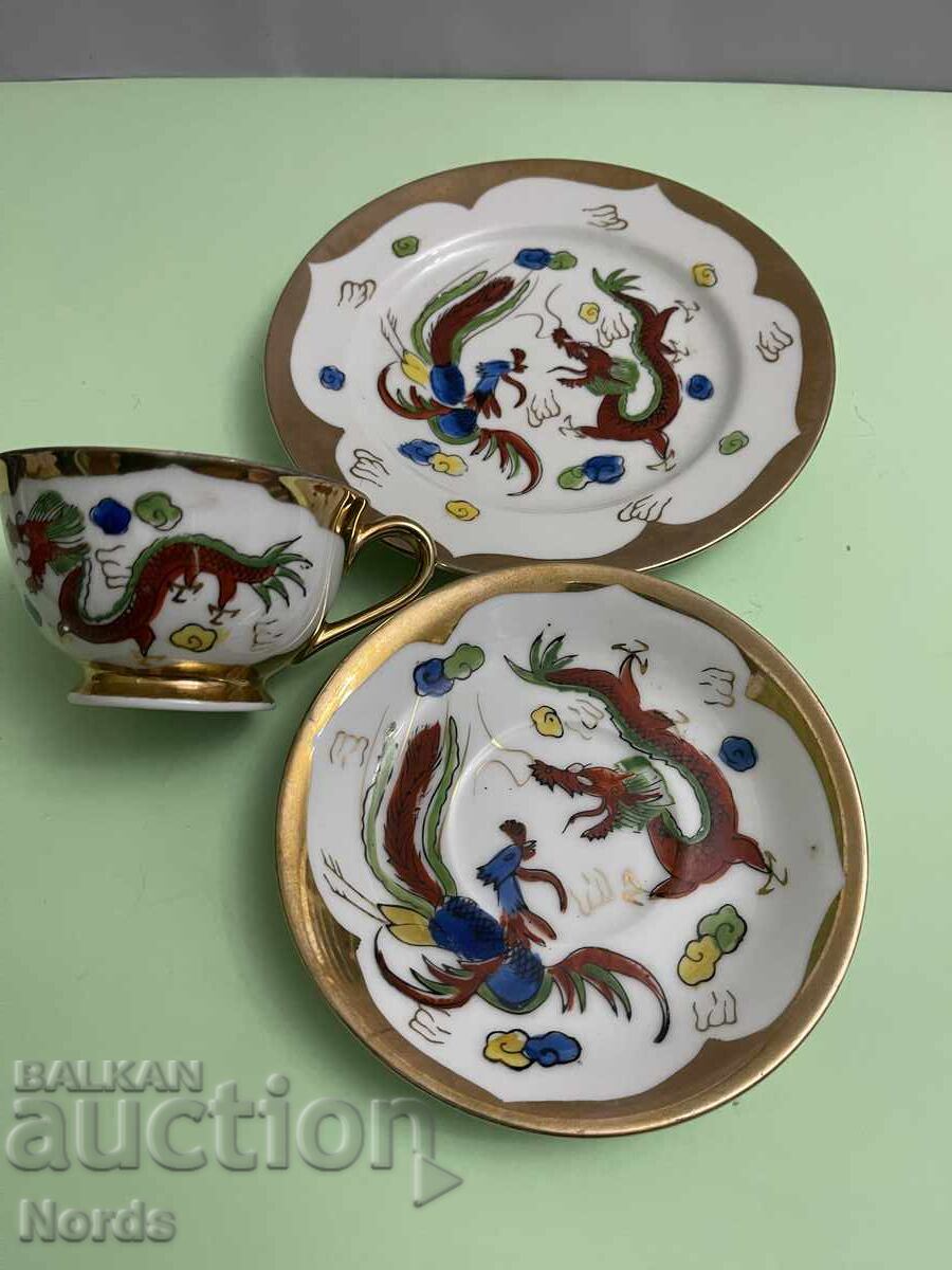 Доставка на Троен сет за чай с дракони Доставка на Троен сет за чай с дракони