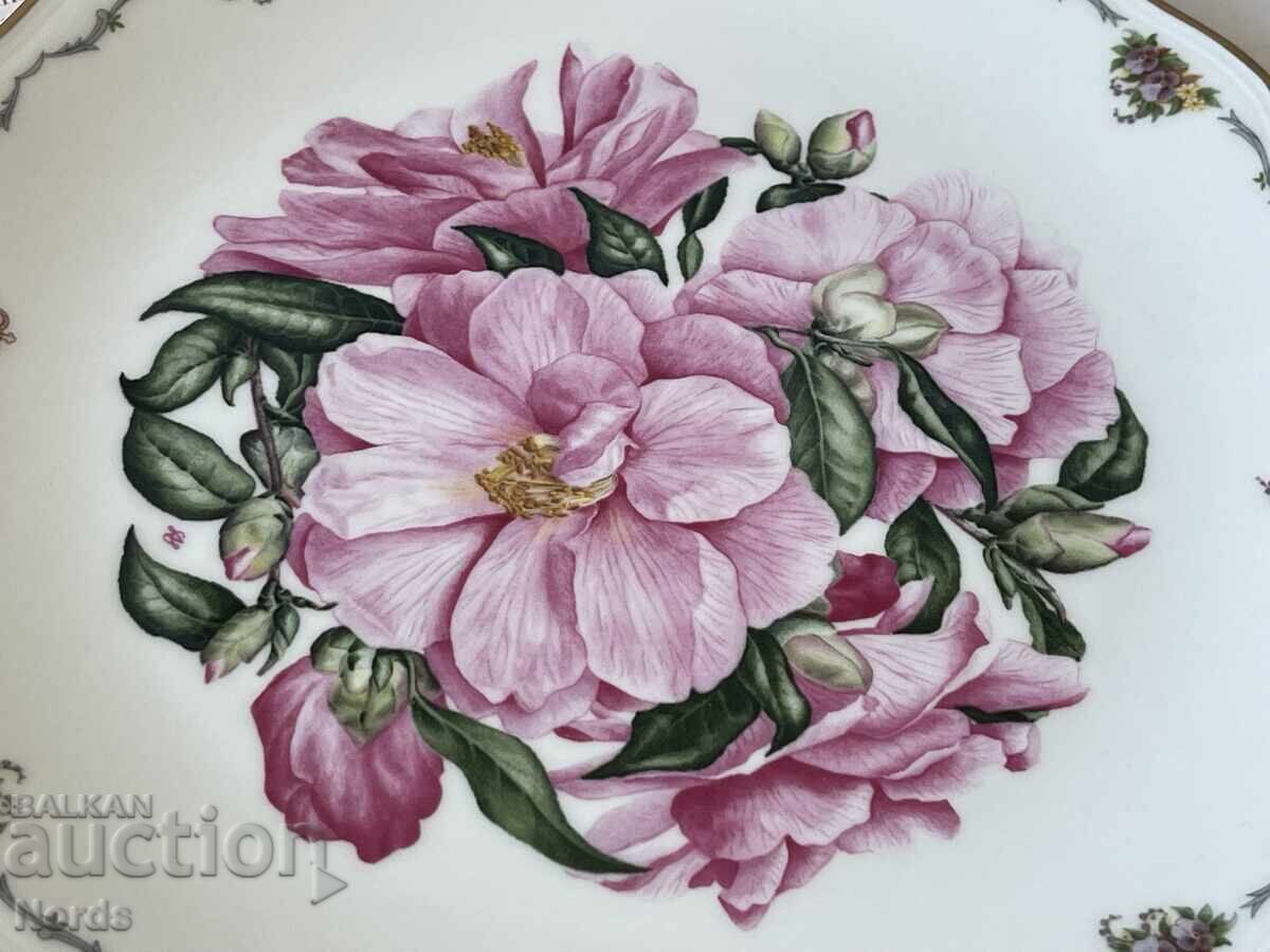 Livrarea Farfurie frumoasă Royal Albert cu certificat Livrarea Farfurie frumoasă Royal Albert cu certificat