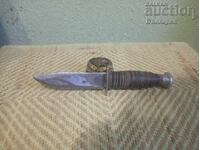 Cuțit rar din perioada socialistă – producție bulgărească, de colecție