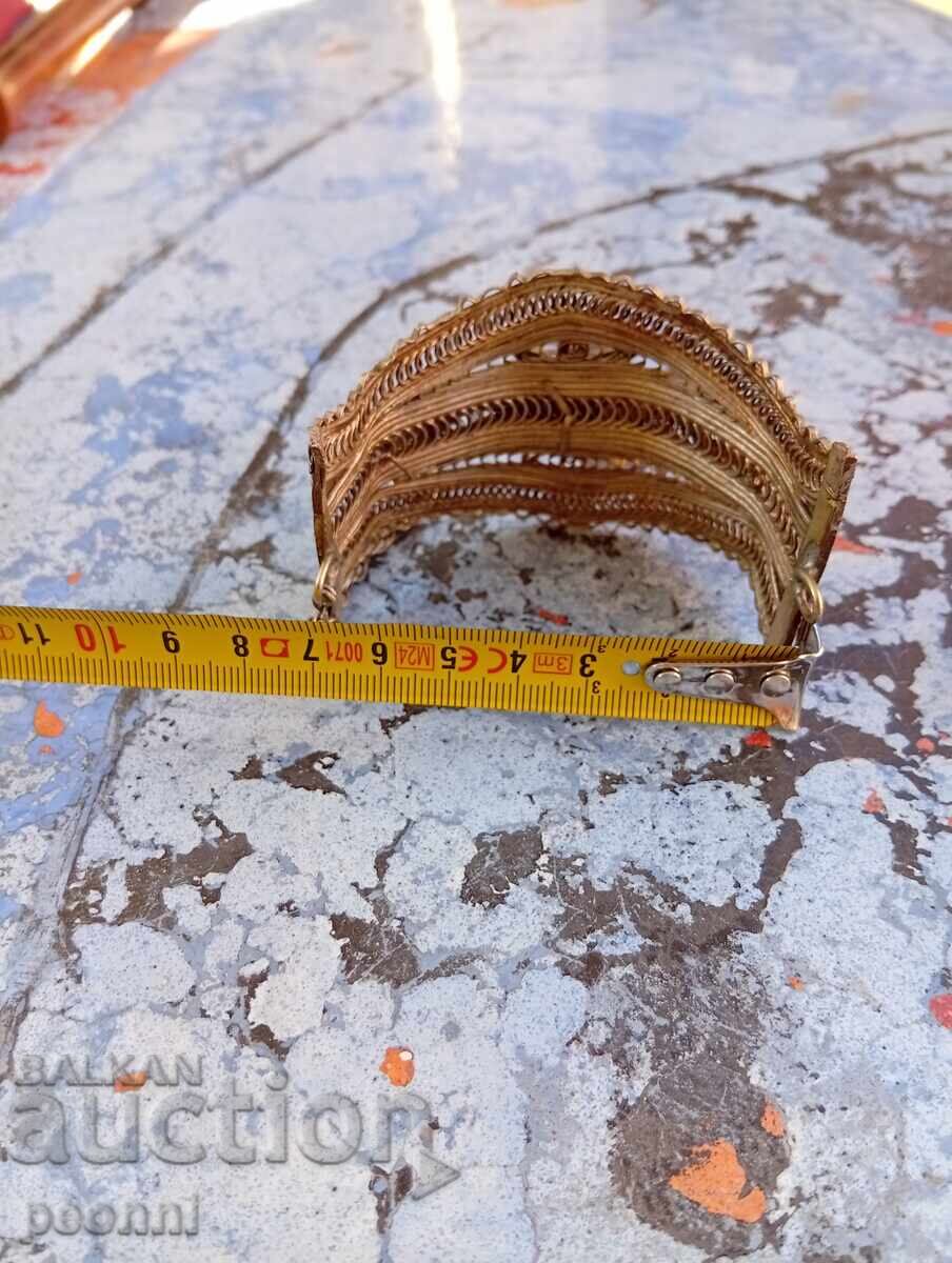 Аукцион Етнографска гривна Аукцион Етнографска гривна