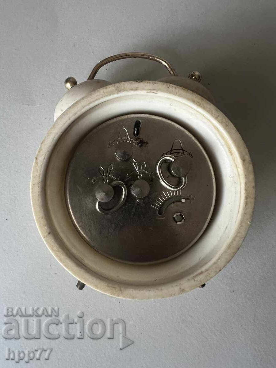 ceas deșteptător funcțional 6 cu preț € 0.01 | 0.02 BGN ceas deșteptător funcțional 6 cu preț € 0.01 | 0.02 BGN