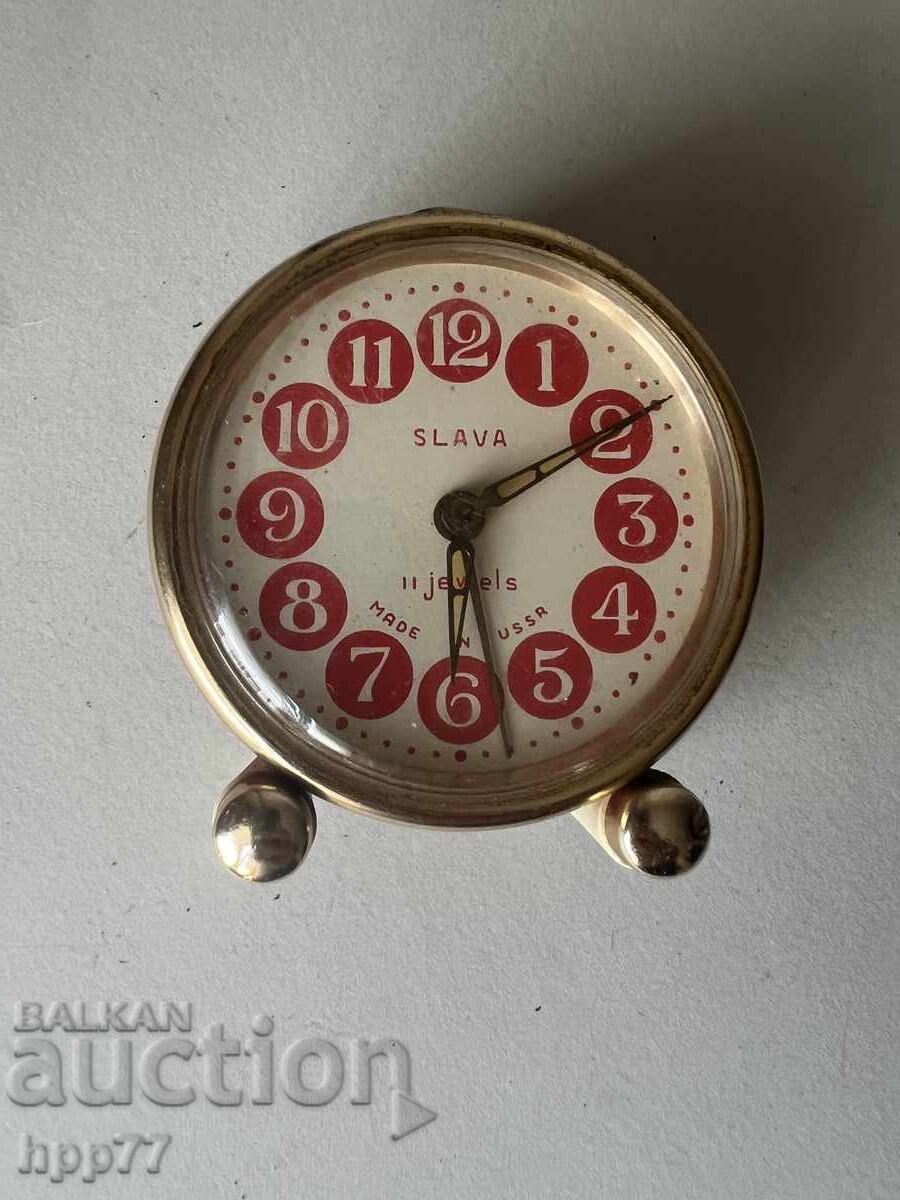 ceas deșteptător funcțional 9