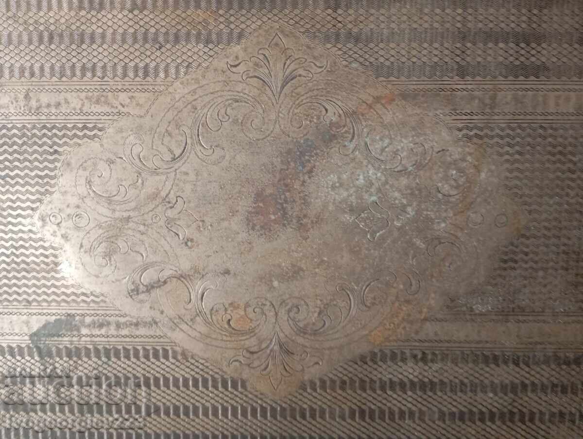 Tavă, tavă art deco cu preț € 59.00 | 115.39 BGN Tavă, tavă art deco cu preț € 59.00 | 115.39 BGN