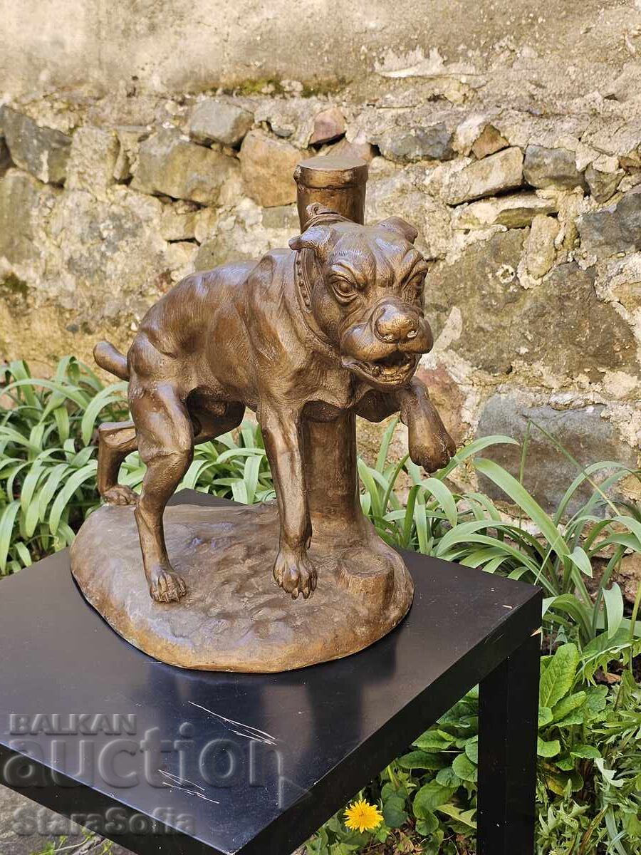 Livrarea Sculptură masivă veche din bronz
