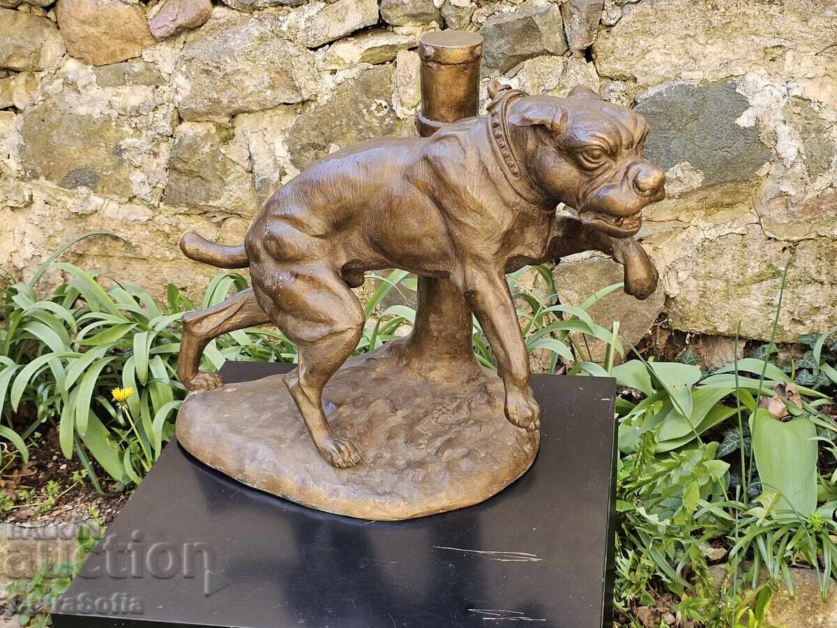 Sculptură masivă veche din bronz