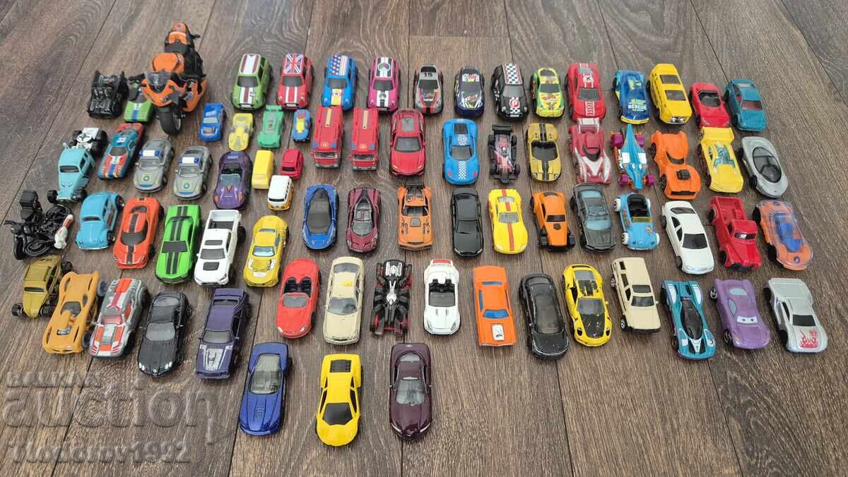 Συλλογή / παρτίδα αυτοκινητάκια Συλλογή / παρτίδα αυτοκινητάκια