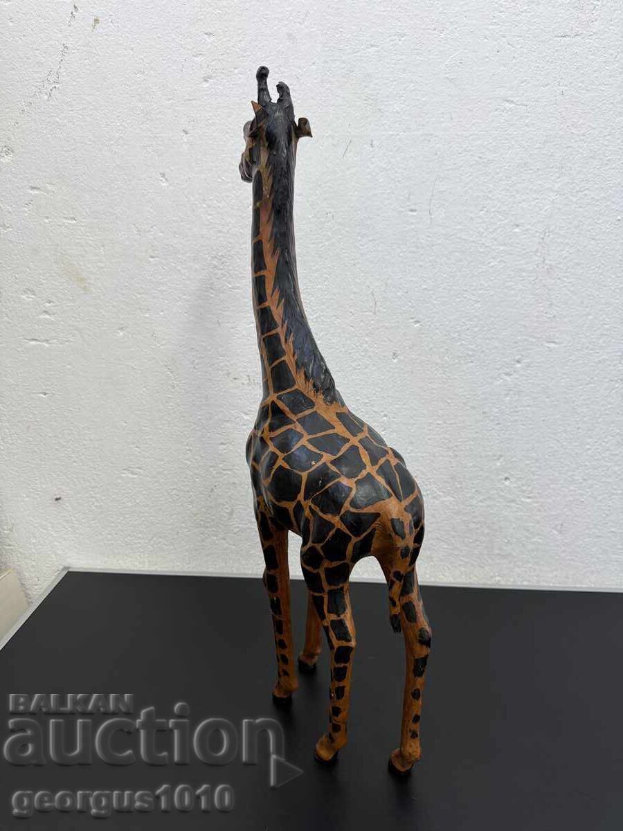 Livrarea Figurină girafă lucrată manual nr. 8094