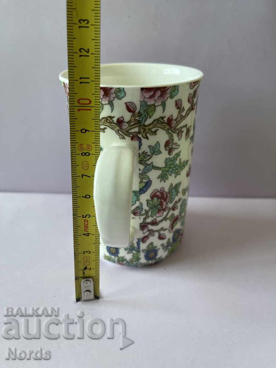 Δημοπρασία Κούπα από πορσελάνη τύπου Mug Δημοπρασία Κούπα από πορσελάνη τύπου Mug