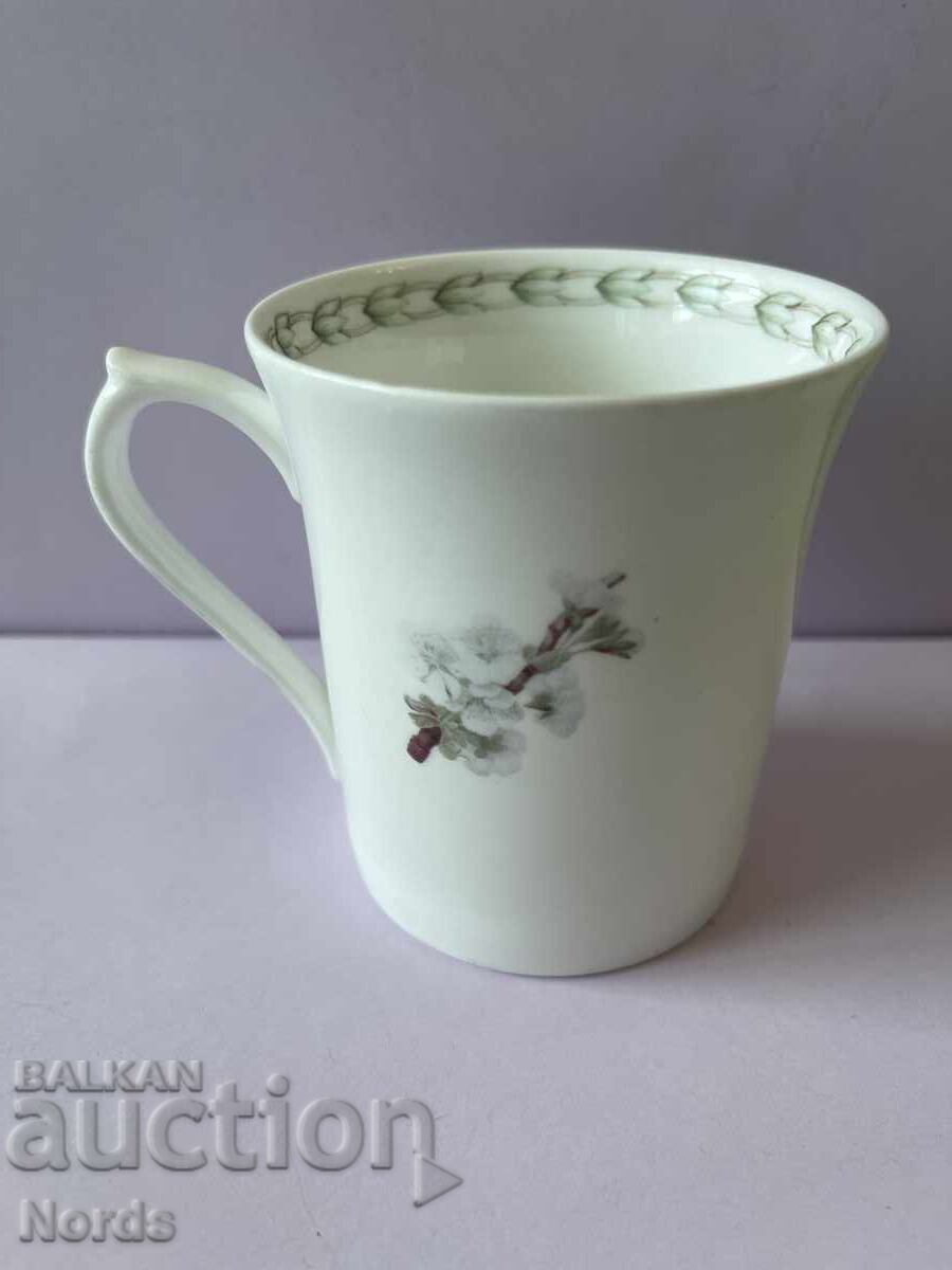 Αγγλική κούπα τύπου Mug με τιμή € 0.01 | 0.02 BGN Αγγλική κούπα τύπου Mug με τιμή € 0.01 | 0.02 BGN