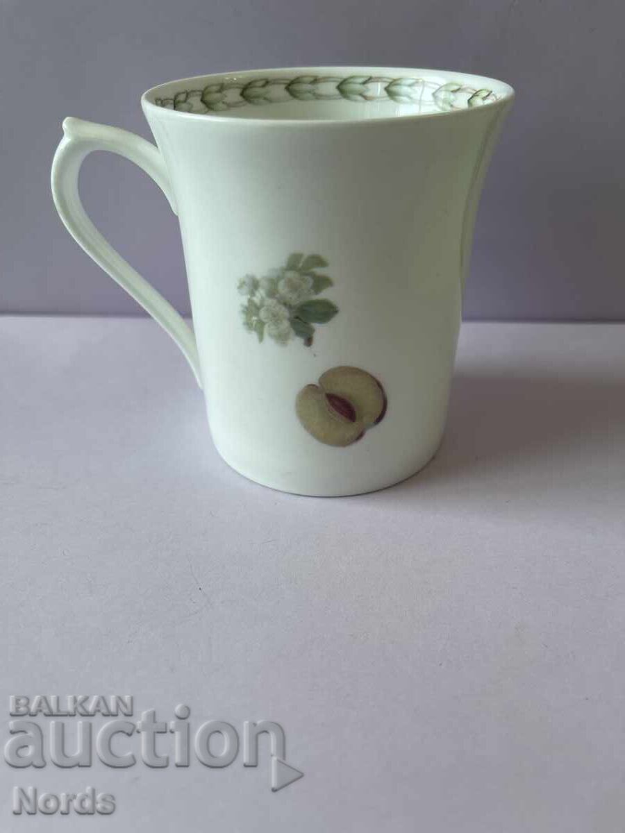 Αγγλική κούπα τύπου Mug με τιμή € 0.01 | 0.02 BGN Αγγλική κούπα τύπου Mug με τιμή € 0.01 | 0.02 BGN